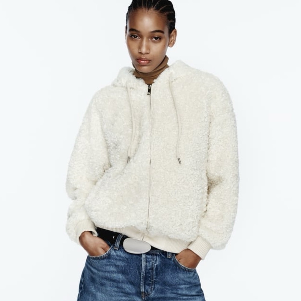 NWOT - Zara shirling oversized hooded cream jacket size xsmall